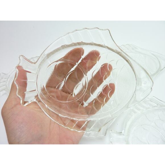 Vintage Clear Glass Fish Snack Trays Set of 5 Dishes Cabin Decor - Picture 3 of 7